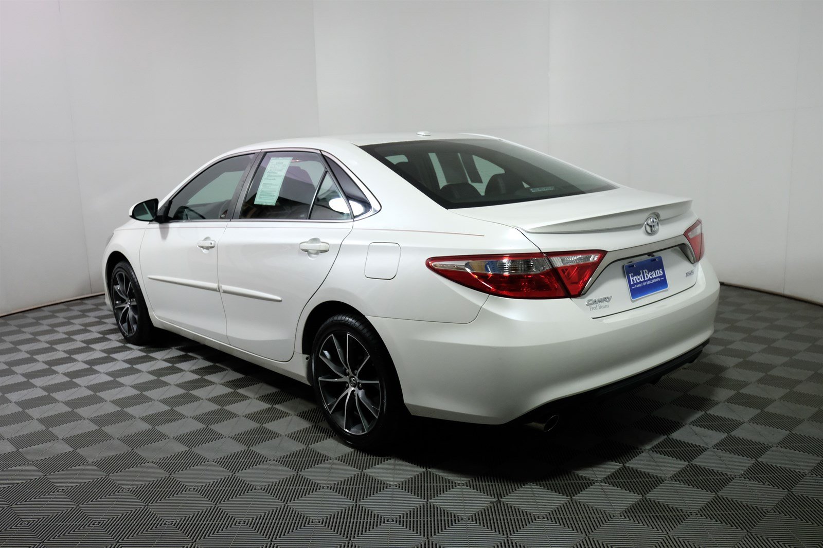 Pre-Owned 2017 Toyota Camry XSE FWD V6 FWD 4dr Car