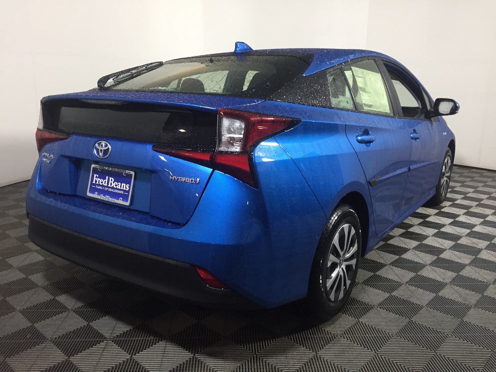 New 2020 Toyota Prius LE AWD Hatchback