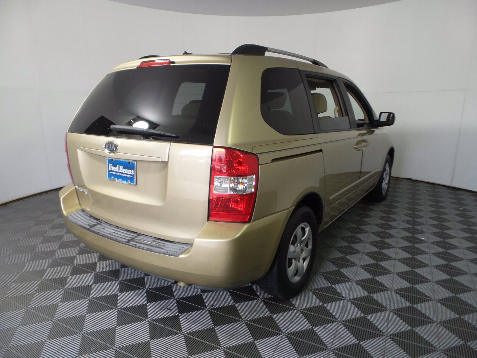 Pre-Owned 2010 Kia Sedona FWD Mini-van, Passenger