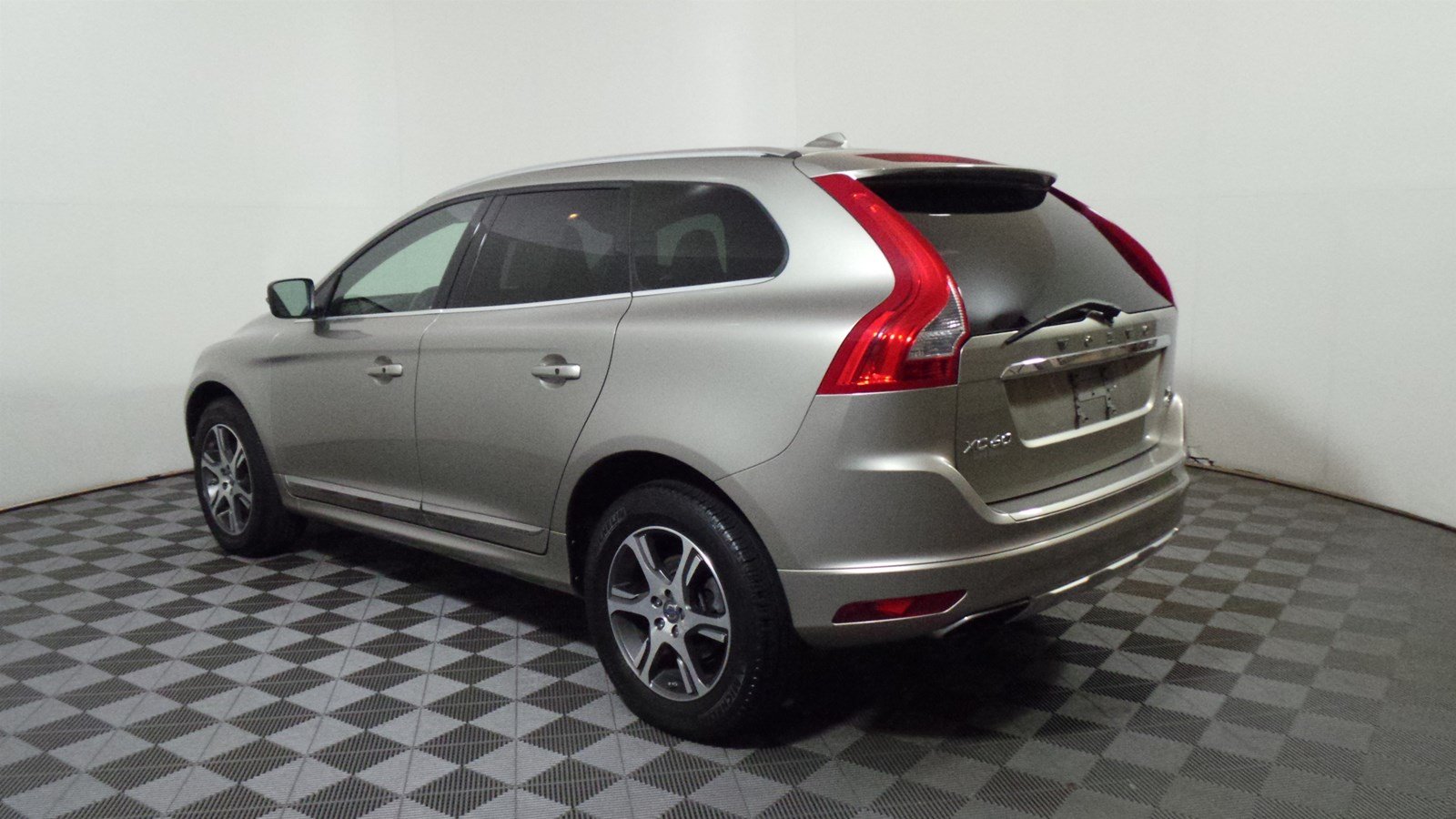 PreOwned 2014 Volvo XC60 3.0L Premier Plus AWD Sport Utility